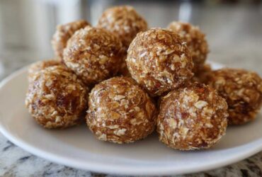 Apple Pie Energy Bites