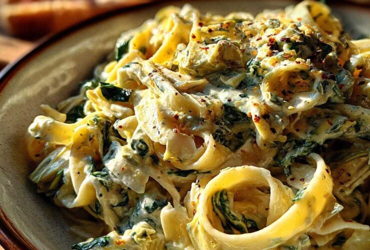 Creamy Spinach Artichoke Pasta