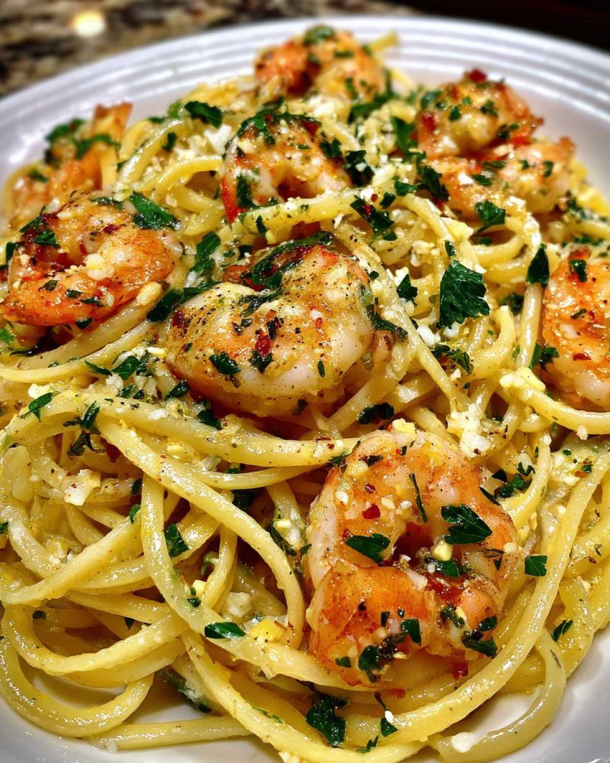 Garlic Butter Shrimp Pasta - detail 1