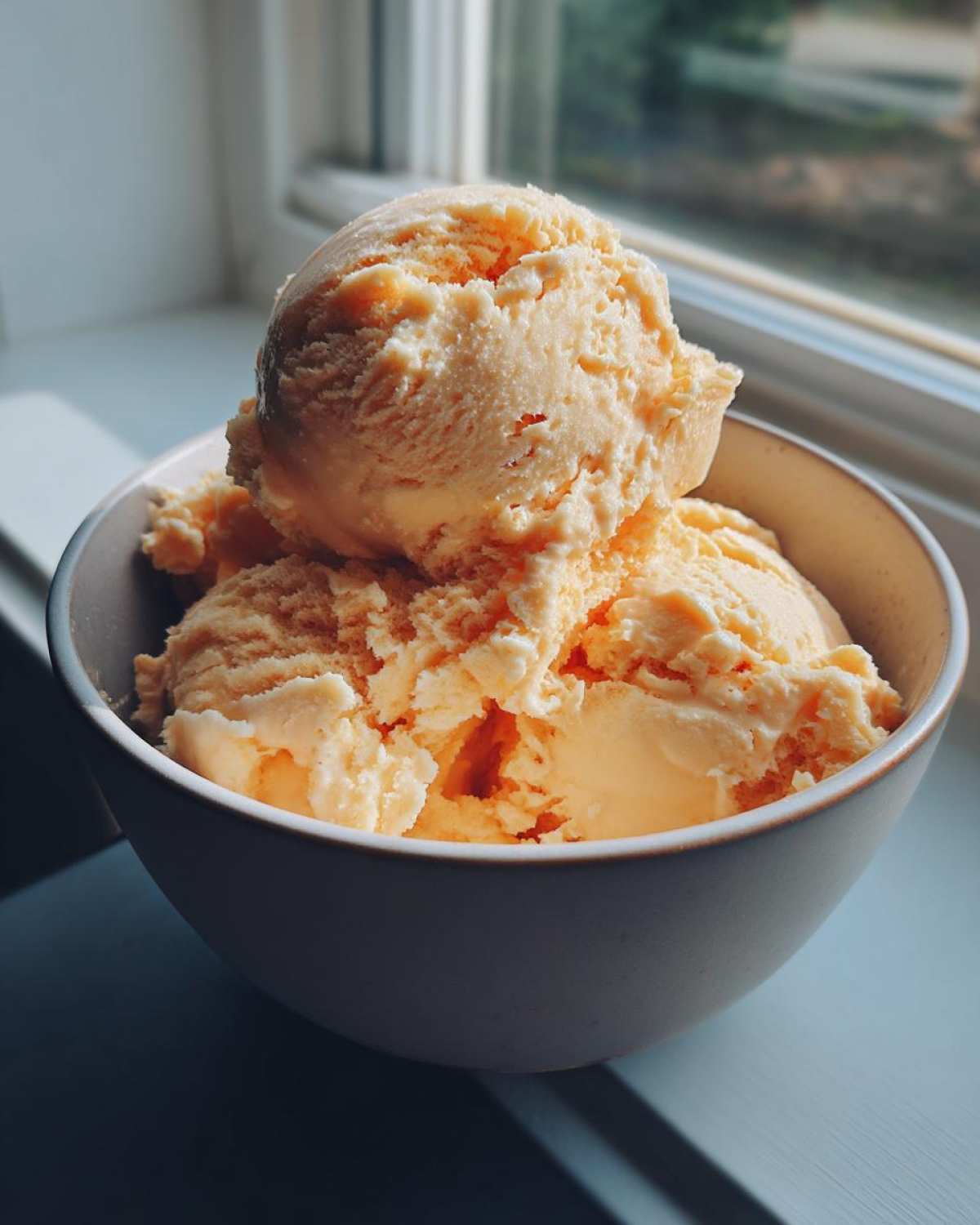 No-Churn Peach Ice Cream - detail 2