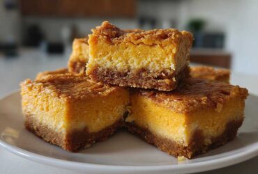 Pumpkin Cheesecake Bars